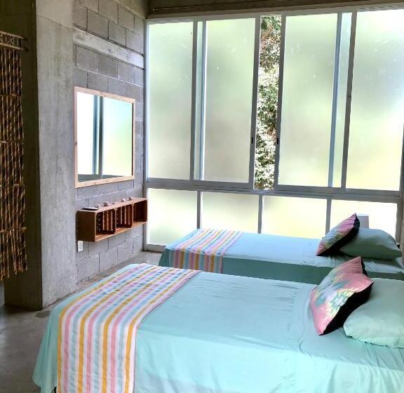 اتاق استاندارد, Hostal Tortuga
