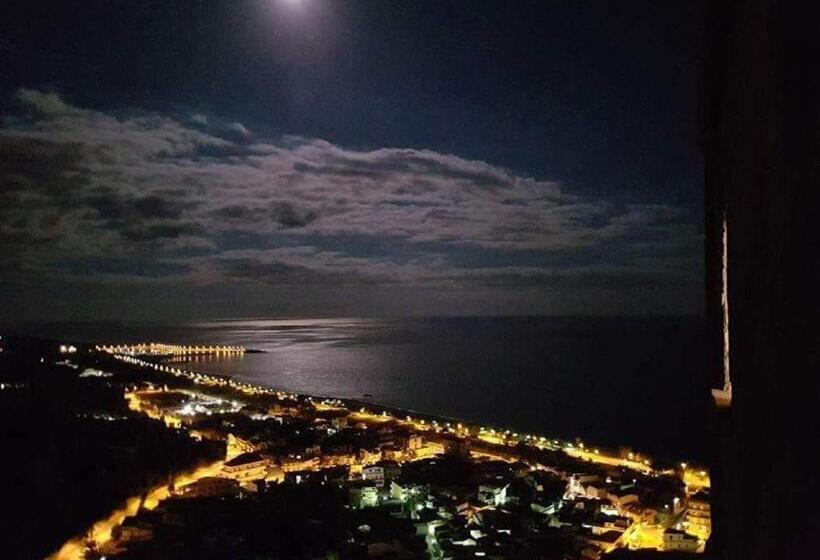 1 Bedroom Penthouse Apartment, B&b E Casa Vacanza Al Castello