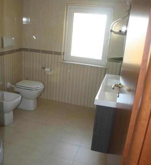 1 Bedroom Penthouse Apartment, B&b E Casa Vacanza Al Castello