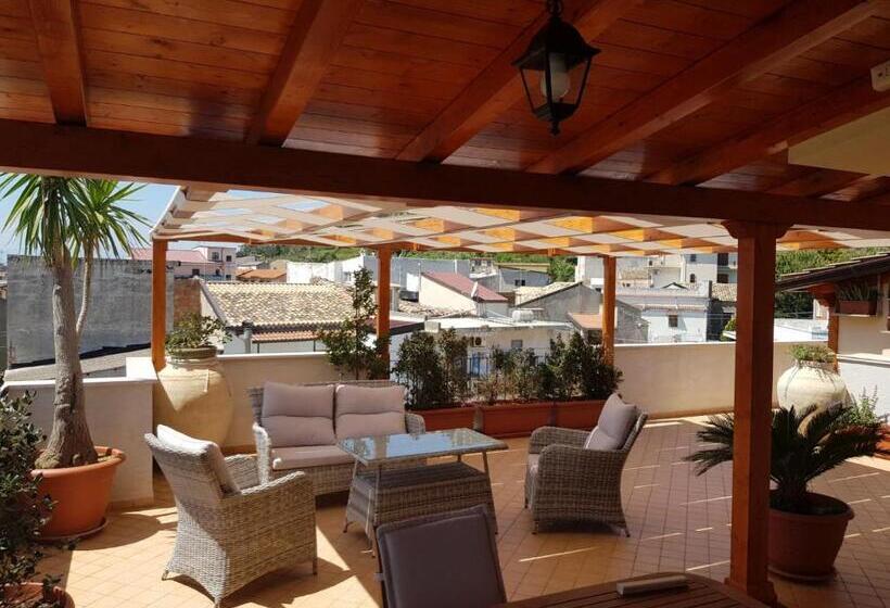 Standard room with outdoor bath, B&b E Casa Vacanza Al Castello
