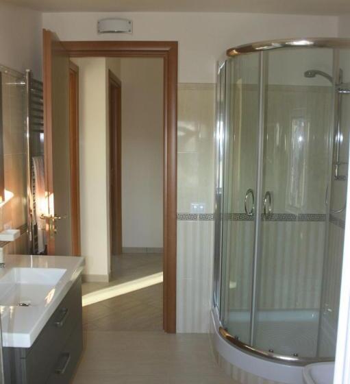 Standard Triple Room with Terrace, B&b E Casa Vacanza Al Castello