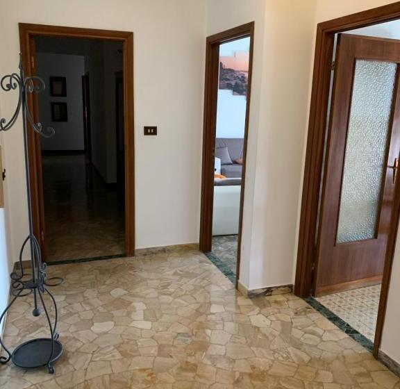 اتاق استاندارد با سرویس بهداشتی مشترک, Affittacamere Serravalle Shopping