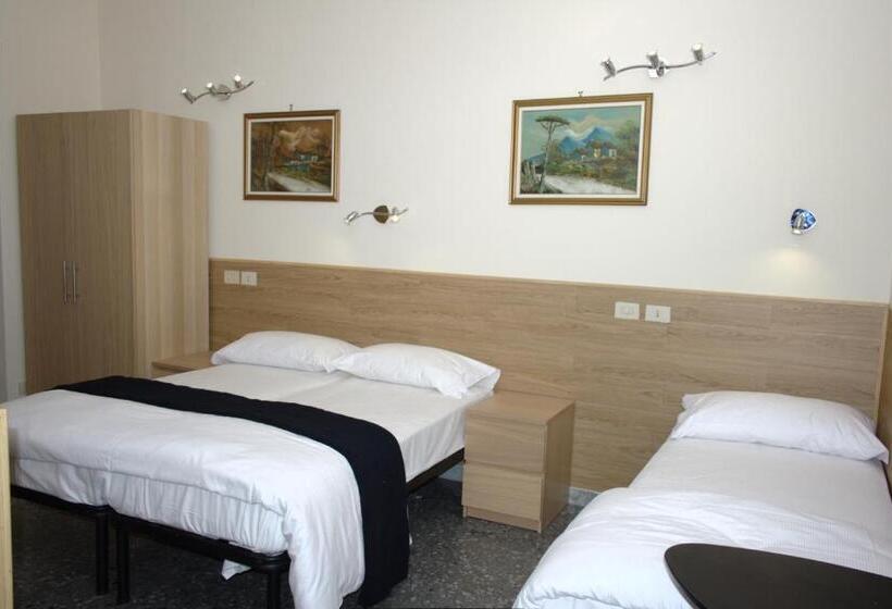 اتاق استاندارد چهار تخته, In Vacanza Da Sara