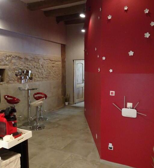 Standard Triple Room with Terrace, La Halte