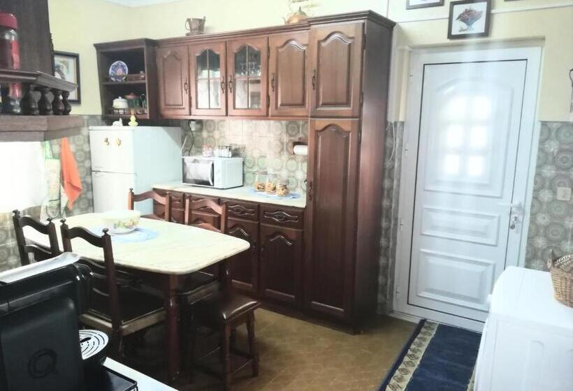 اتاق استاندارد با سرویس بهداشتی مشترک, Casa Rafael