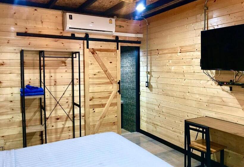 اتاق استاندارد با تراس, The Loft Resort Kabin Buri