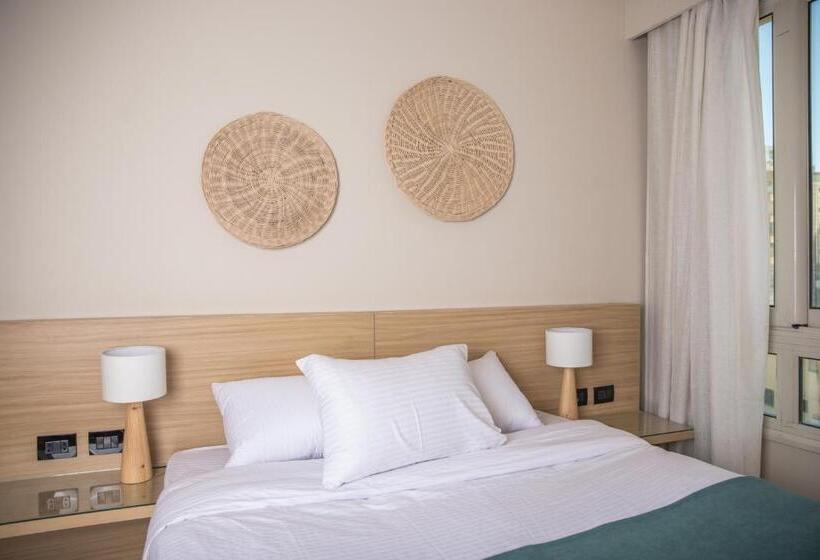 سوییت خانوادگی, Redcon Suites