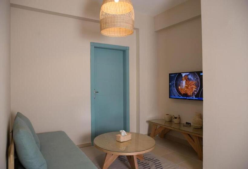 سوییت خانوادگی, Redcon Suites