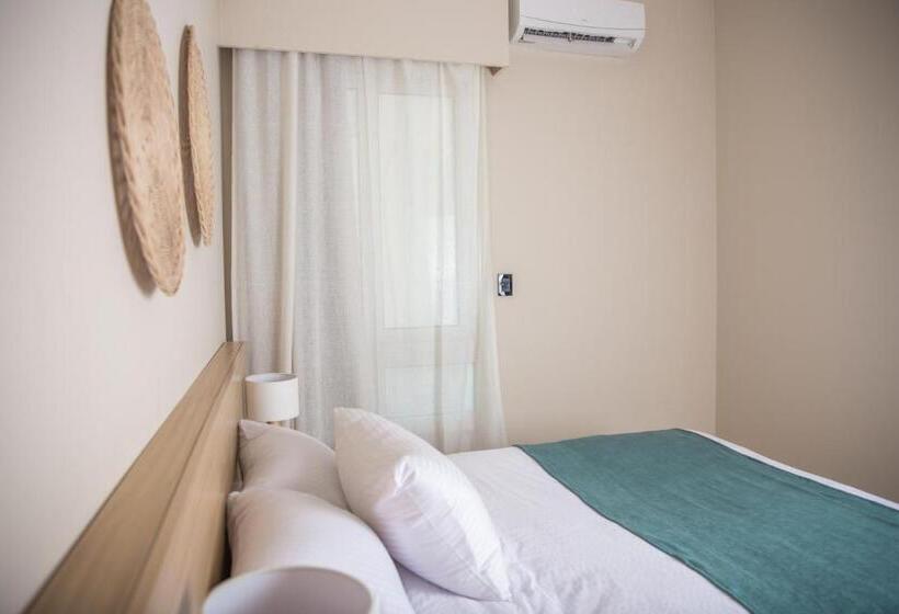 سوییت خانوادگی, Redcon Suites