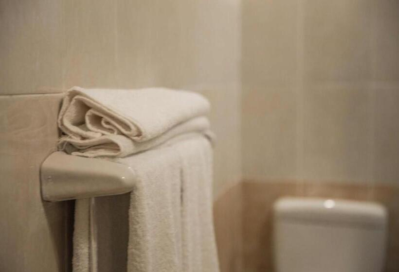 مجموعه ویستا شهر, Redcon Suites