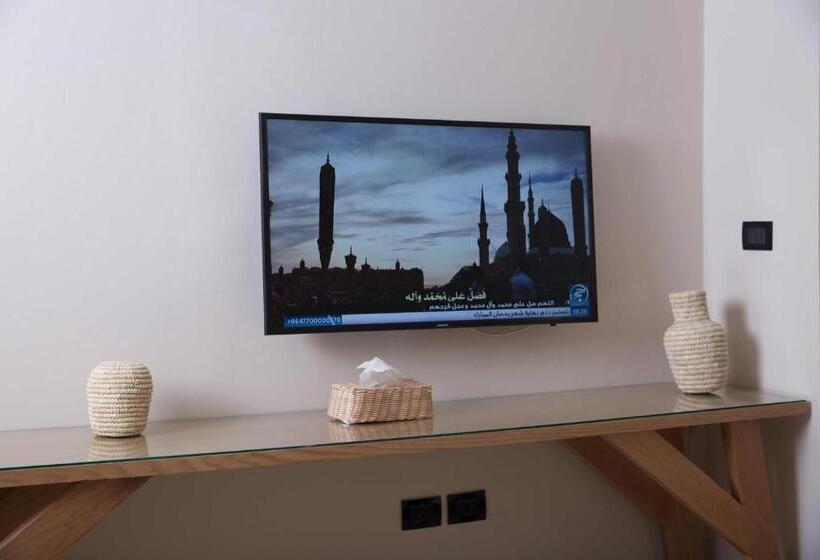 مجموعه ویستا شهر, Redcon Suites