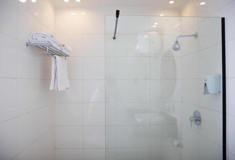 سوییت لوکس, Redcon Suites