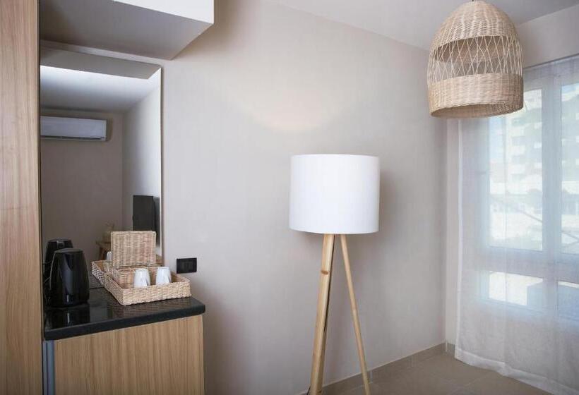اتاق استاندارد با چشمانداز, Redcon Suites