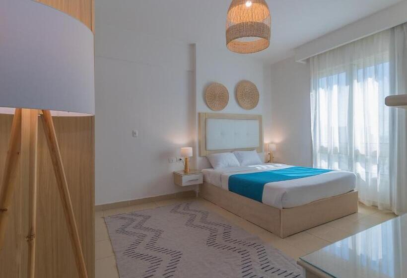 سوئیت با چشمانداز, Redcon Suites