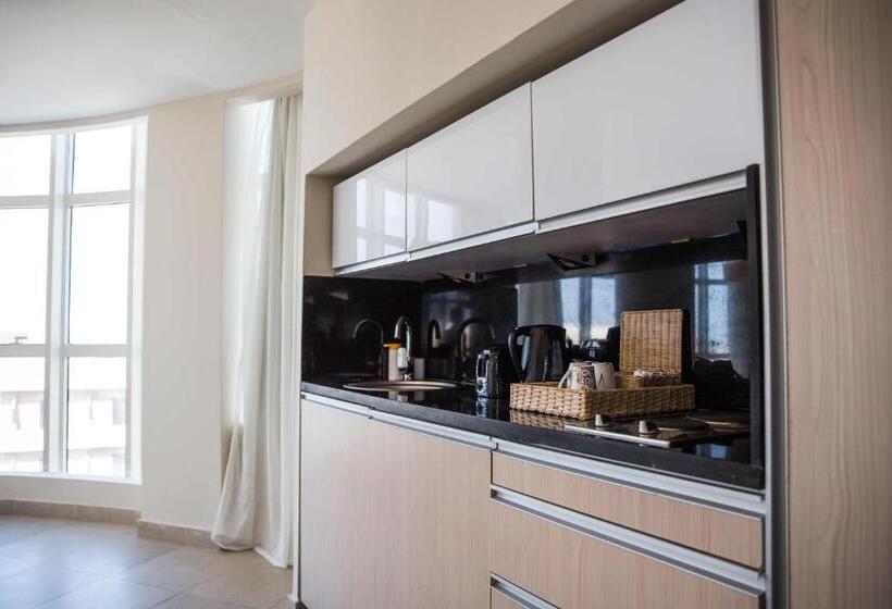 سوییت, Redcon Suites
