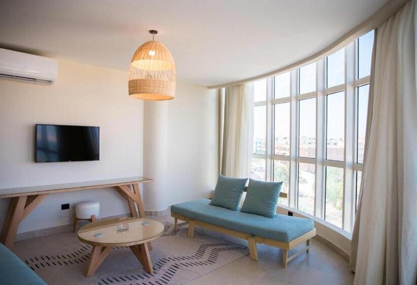 سوییت, Redcon Suites