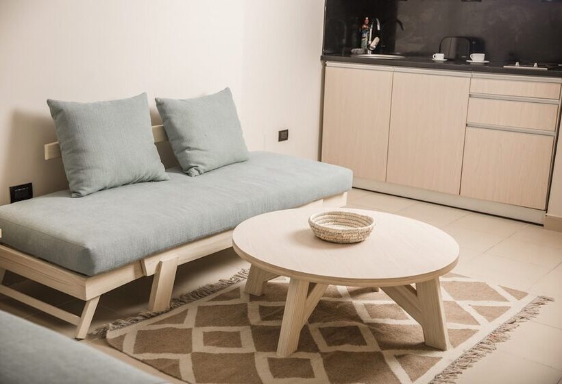 سوییت خانوادگی, Redcon Suites