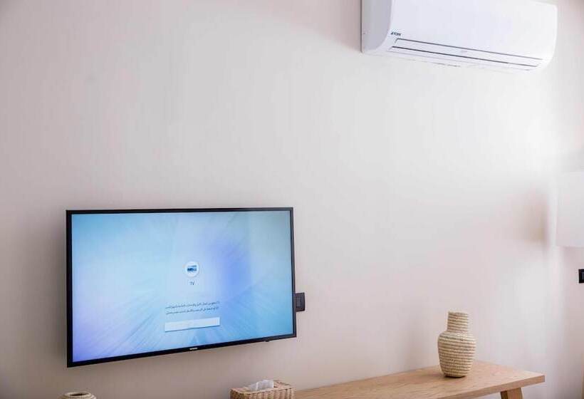 سوئیت با چشمانداز, Redcon Suites