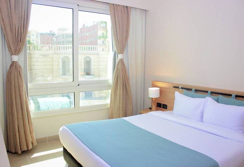 سوئیت با چشمانداز, Redcon Suites