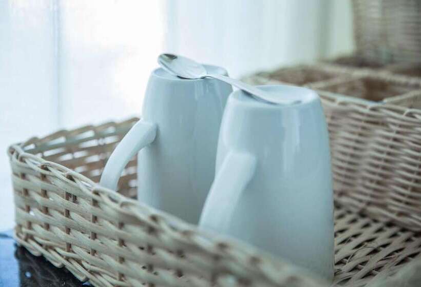 سوئیت با چشمانداز, Redcon Suites