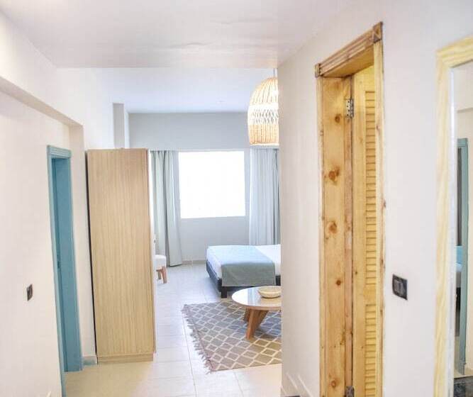 سوییت, Redcon Suites