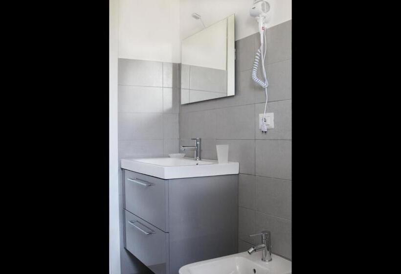 اتاق استاندارد سه نفره, Aeroporto Bellini Rooms