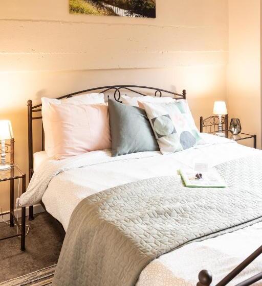 اتاق استاندارد, B&b Destiny
