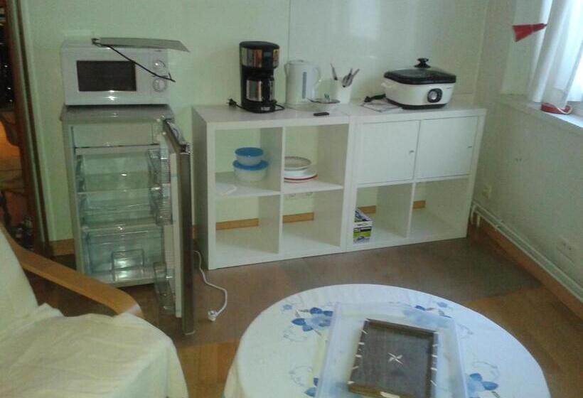 اتاق استاندارد با سرویس بهداشتی مشترک, Villa Cemaste