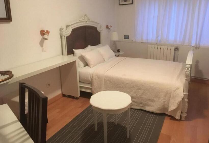 اتاق استاندارد با سرویس بهداشتی مشترک, Villa Cemaste
