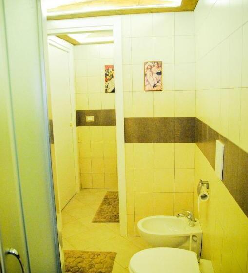 اتاق سوپریور با تخت بزرگ, Anfiteatro Vlll