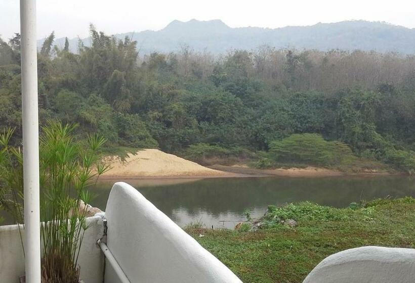 اتاق استاندارد با چشم‌انداز کوهستان, Pingplalee Resort Chasorn