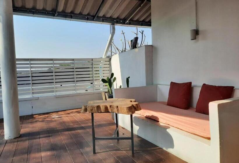 استودیو استاندارد با بالکن, Pingplalee Resort Chasorn