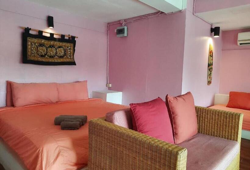 Deluxe room with river view, Pingplalee Resort Chasorn