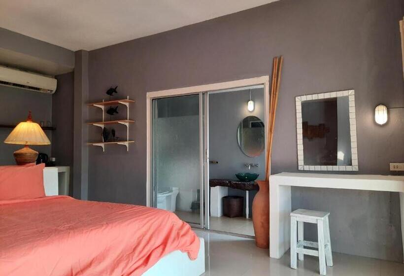 اتاق لوکس با تخت بزرگ, Pingplalee Resort Chasorn