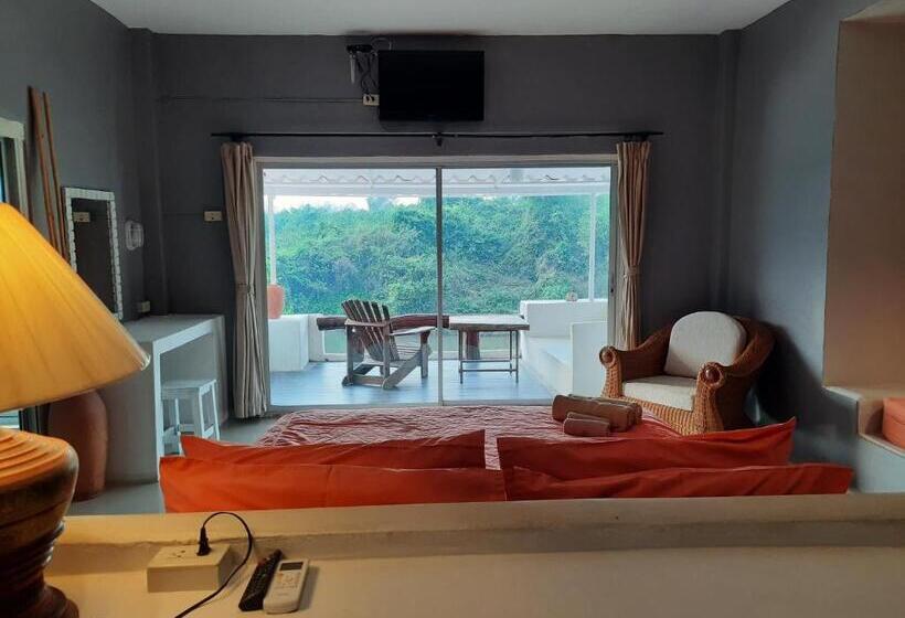 اتاق لوکس با تخت بزرگ, Pingplalee Resort Chasorn