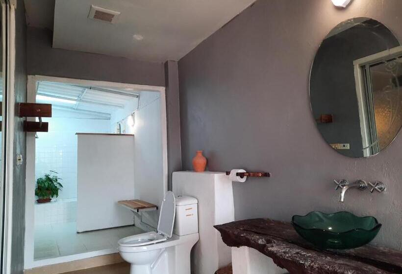 اتاق لوکس با تخت بزرگ, Pingplalee Resort Chasorn