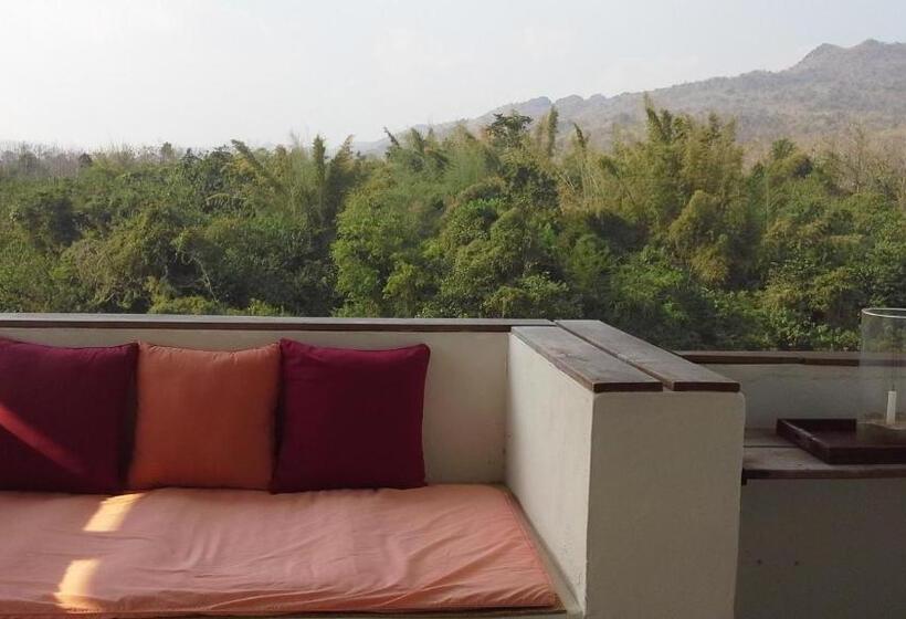 اتاق لوکس با چشم‌انداز, Pingplalee Resort Chasorn
