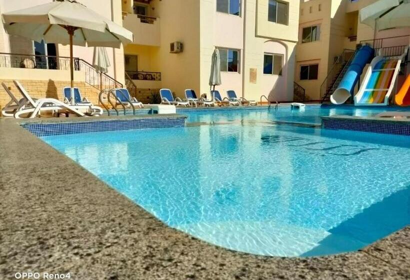 سوییت جونیور, 4s Hotel Dahab