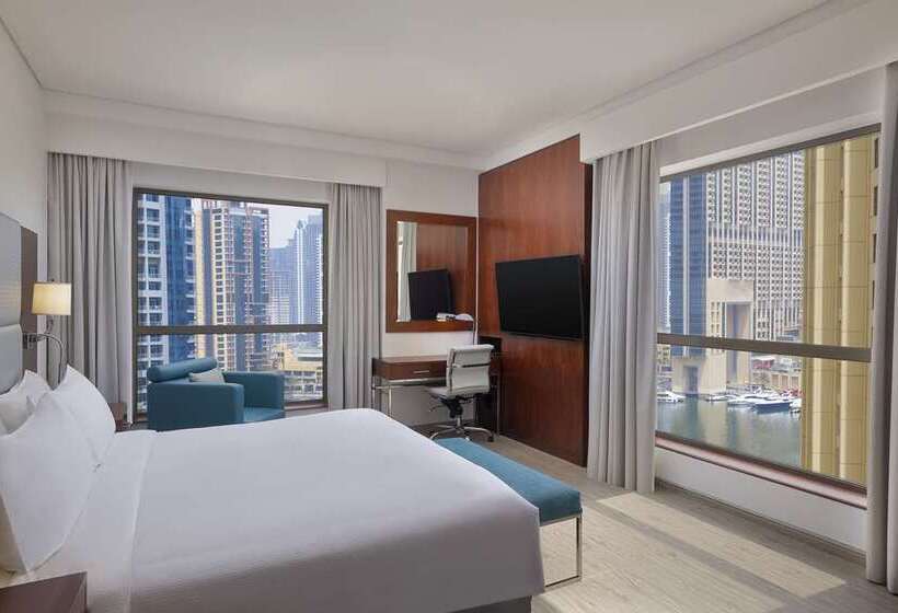 سوییت خانوادگی, Hilton Dubai The Walk