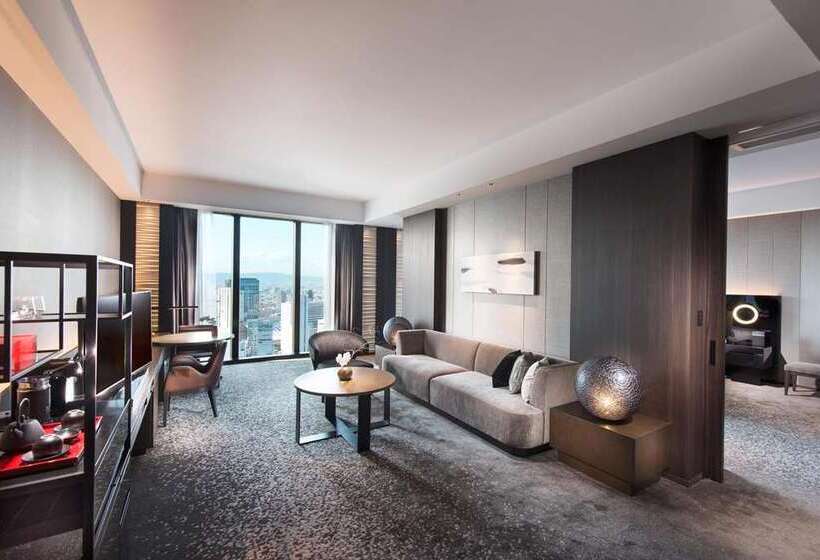 استودیو اجرایی, Hilton Dubai The Walk