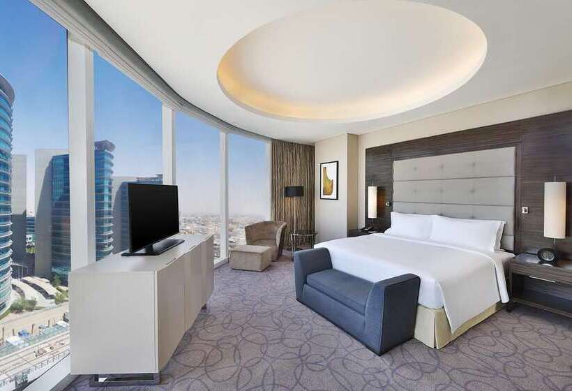 استودیو اجرایی, Hilton Dubai The Walk