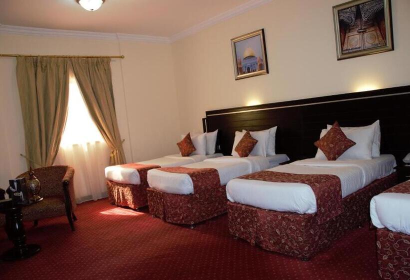 Standard Quadruple Room, Bab Al Multazam Concorde