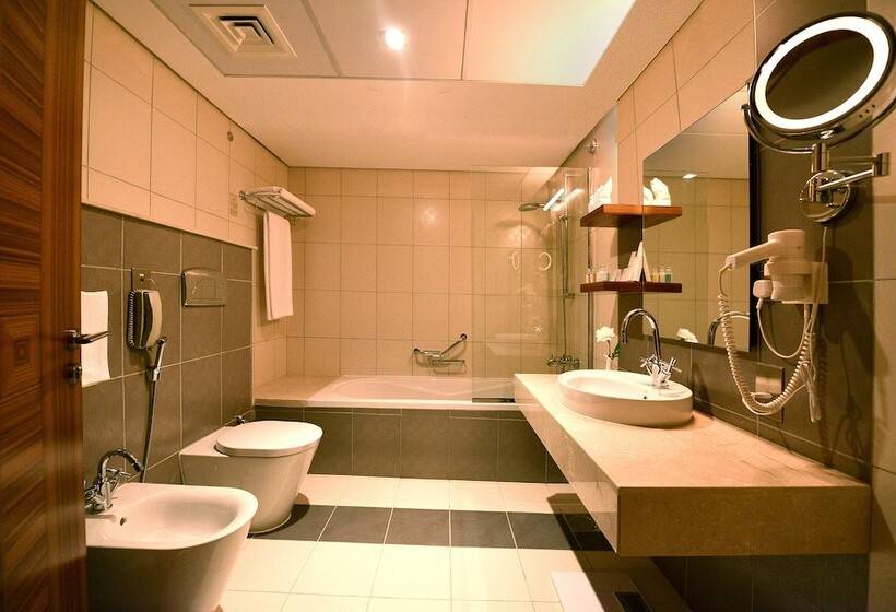 اتاق پرمیوم, City Seasons Al Hamra