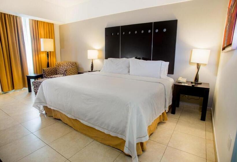 اتاق استاندارد با تخت بزرگ, Holiday Inn Express Tapachula, An Ihg