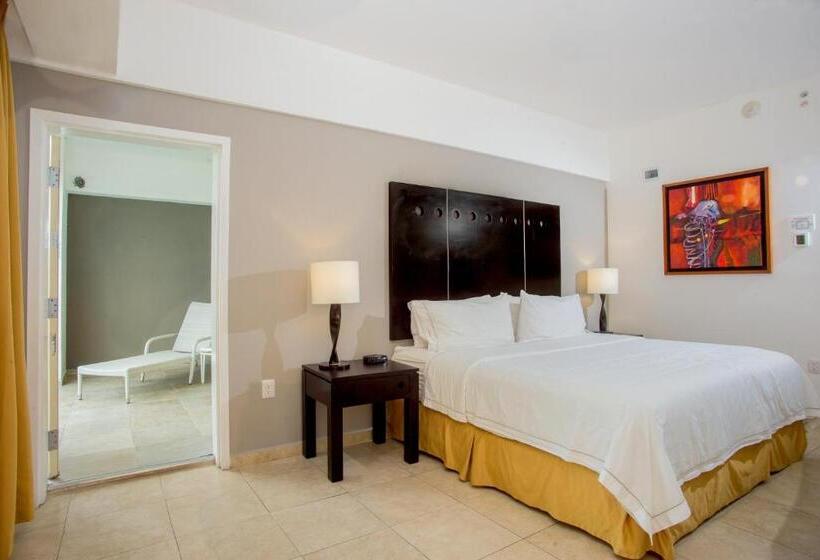 سوئیت با تخت بزرگ, Holiday Inn Express Tapachula, An Ihg