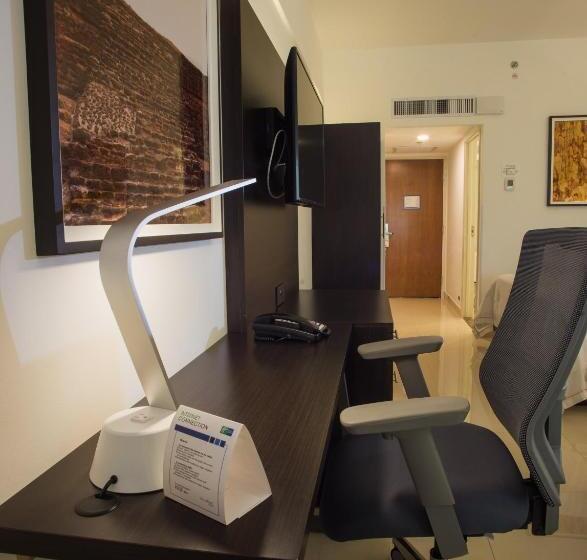 اتاق لوکس, Holiday Inn Express Tapachula, An Ihg