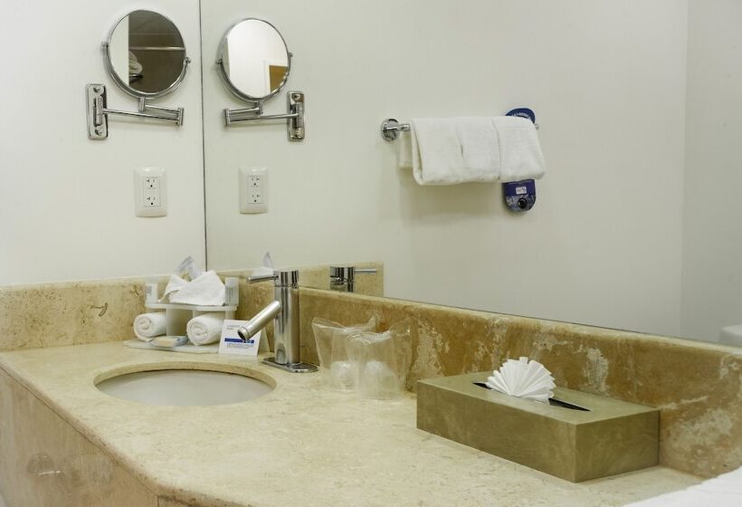 سوییت, Holiday Inn Express Tapachula, An Ihg