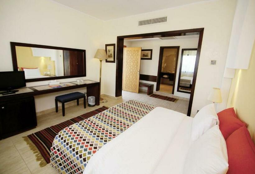 اتاق سوپریور با چشم‌انداز دریا, Sharm Club Beach Resort