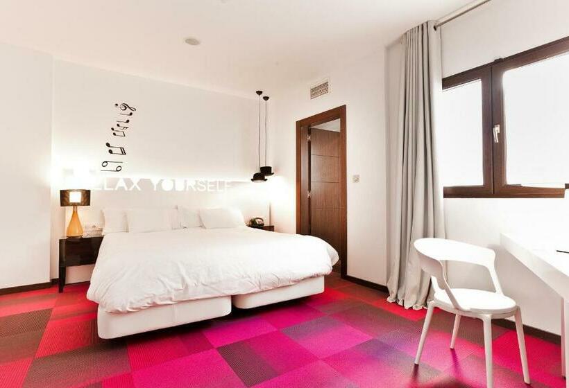 اتاق استاندارد, Casual Ilbira Granada