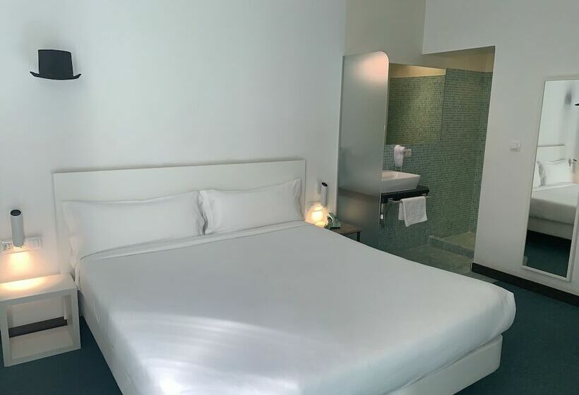 اتاق استاندارد, Casual Ilbira Granada